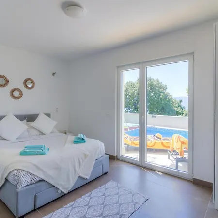 Pet Friendly Smokvica Krmpotska