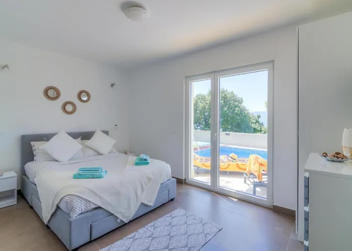 Pet Friendly Smokvica Krmpotska