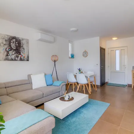 Апартаменты Pet Friendly Smokvica Krmpotska